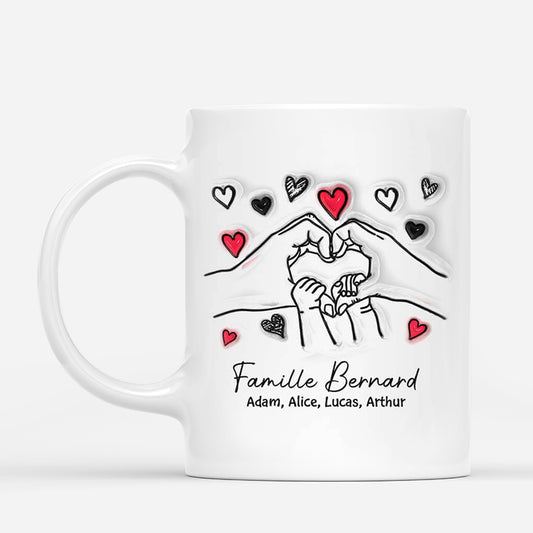 2411FR1 mug famille tenant les mains avec coeurs personnalise_0a6a51b9 0135 45d7 9a98 73107b213547