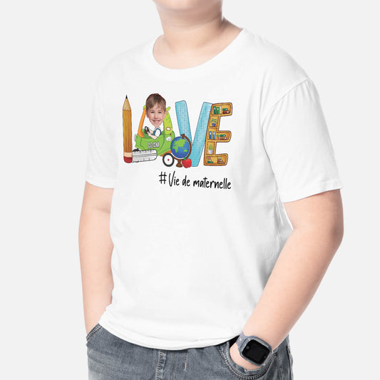 2613AFR2 t shirt love vie de maternelle personnalise
