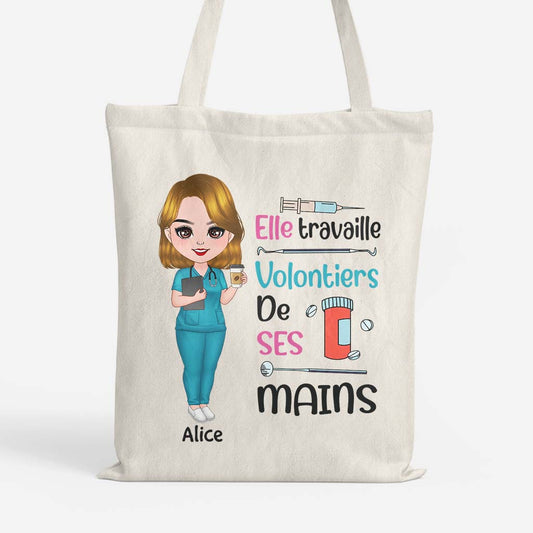2641BFR1 elle travaille volontiers de ses mains tote bag infirmiere original