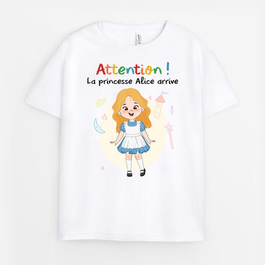 3511AFR2 la princesse arrive t shirt pour enfant personnalise