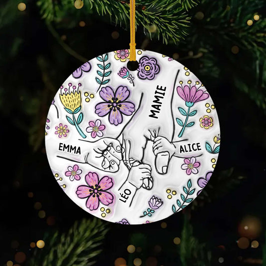 3822OFR1 ornement ceramique personnalise mamie tenant les mains avec fleurs 3822o6o5a