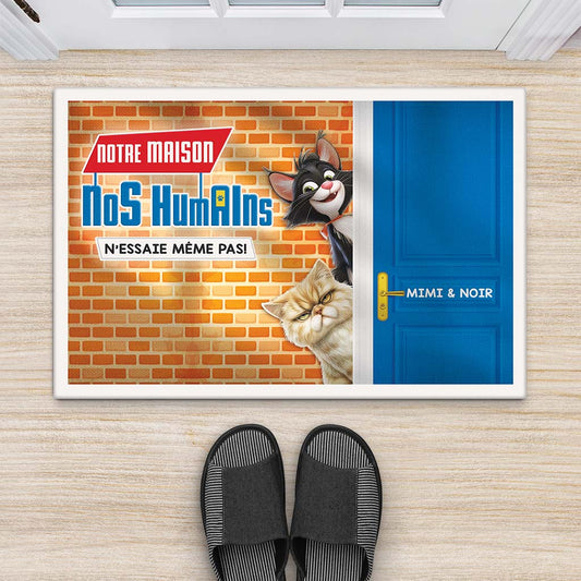 4048DFR2 paillasson personnalise chat notre maison nos humains 4048d5m5d