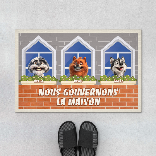 4198DFR1 paillasson chien personnalise nous gouvenons la maison version fenetres 4198dkh5c