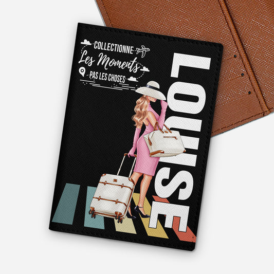 5136OFR1 porte passeport personnalise femme voyageuse charmante 5136o3lma