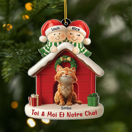 6346OFR1 ornement acrylique personnalise couple homosexuel avec chat maisons de noel 6346otv5d