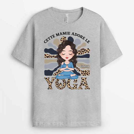 1889AFR1 t shirt cette maman adore le yoga personnalise 1