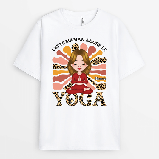 1889AFR1 t shirt cette maman adore le yoga personnalise