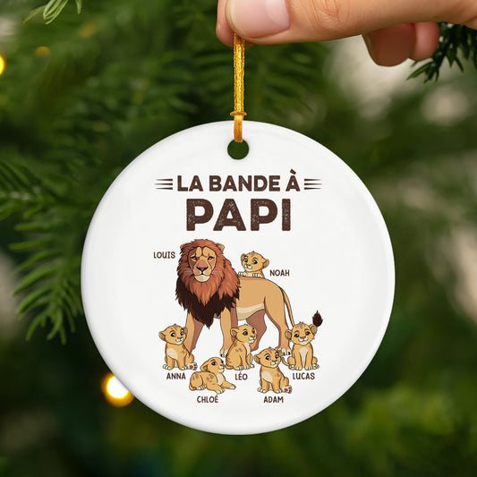 2137OFR2 ornement ceramique personnalise la bande a papy lion 2137o6l8b