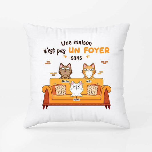 2825PFR1 une maison nest pas un foyer sans les chats coussin deco chat personnalise