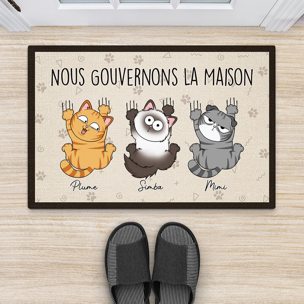 3202DFR2 nous gouvernons la maison version chats espiegles paillasson personnalise avec chat