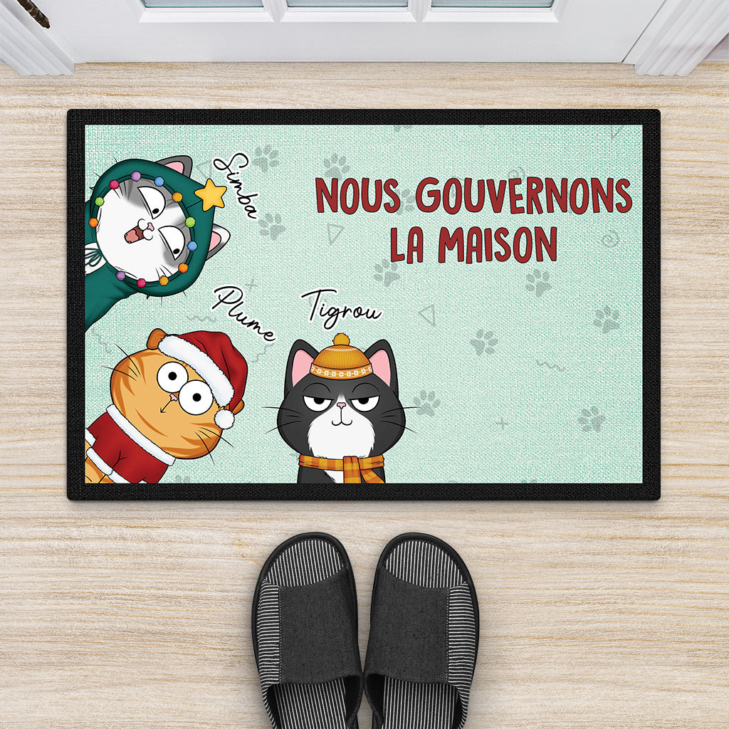 3475DFR2 nous gouvernons la maison version noel tee shirt personnalise chat