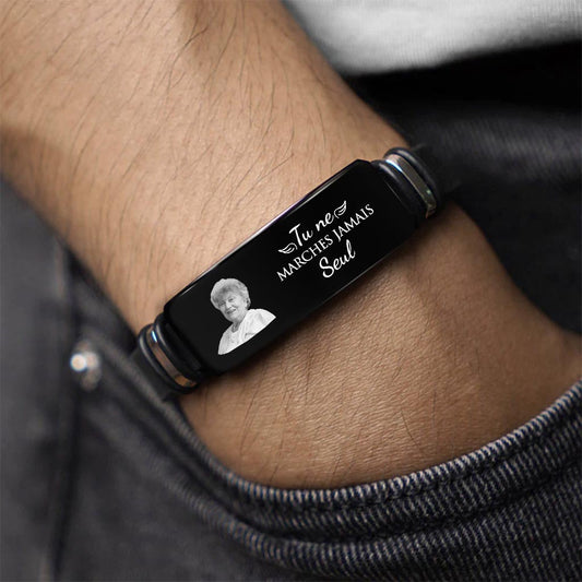 4289JFR2 bracelet personnalise tu ne marches jamais seule photo 4289j5t5a_795c67d8 4723 4ff0 bee5 58be708a13d2