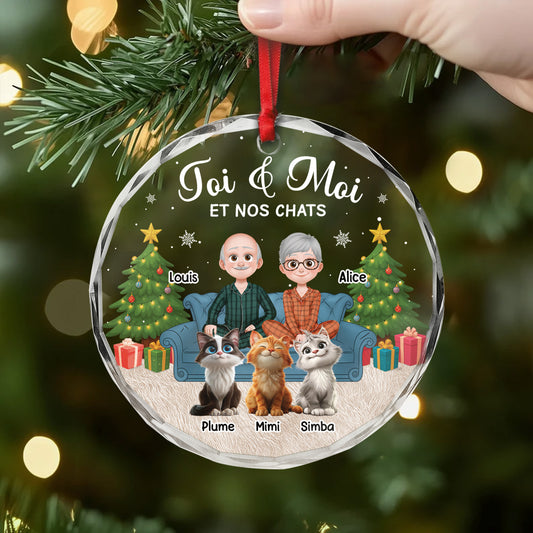 5663OFR2 ornement noel en verre personnalise couple toi moi et notre chat version salon 5663o3ktd