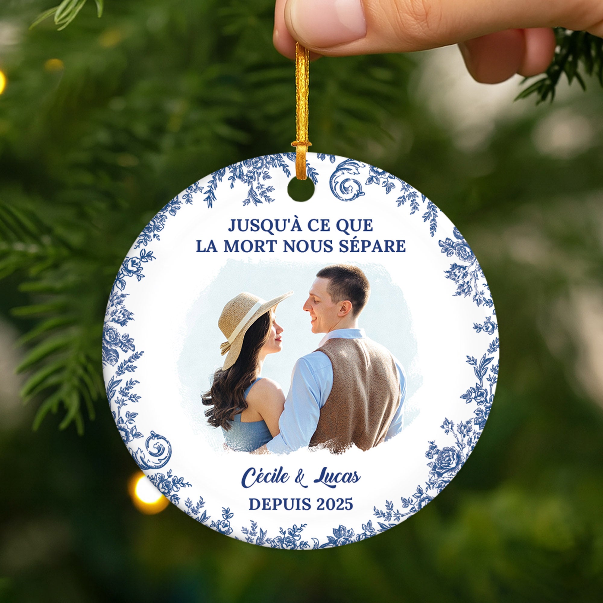 5739OFR2 ornement ceramique personnalise de noel jusqua ce que la mort nous separe style toile bleue 5739o6ung