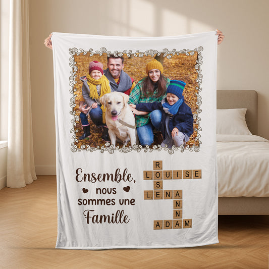 5929BFR2 plaid personnalise avec photo ensemble nous formons une famille avec mots croises 5929b6tmi