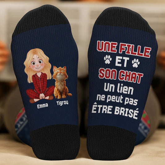 6069JFR1 chaussettes personnalisees une fille et son chat 6069jktmd_f637b13c e25d 4c97 b8bf 883cb1ffd20c