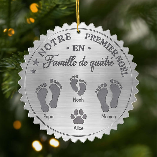 6131OFR1 ornement acrylique personnalise notre premier noel en famille 6131o8hmi