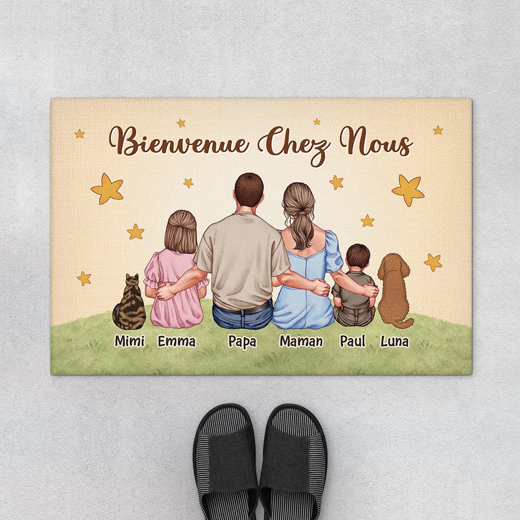6927DFR1 paillasson personnalise famille et animaux bienvenue chez nous avec chienchat 6927d8tti