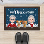 6943DFR2 paillasson personnalise pour famille avec chatchien un doux foyer a noel 6943d3yti
