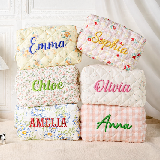 7886AFR1 trousse de maquillage personnalisee_ brodee avec prenom trousse fleurie pour elle 7886ab0v5a