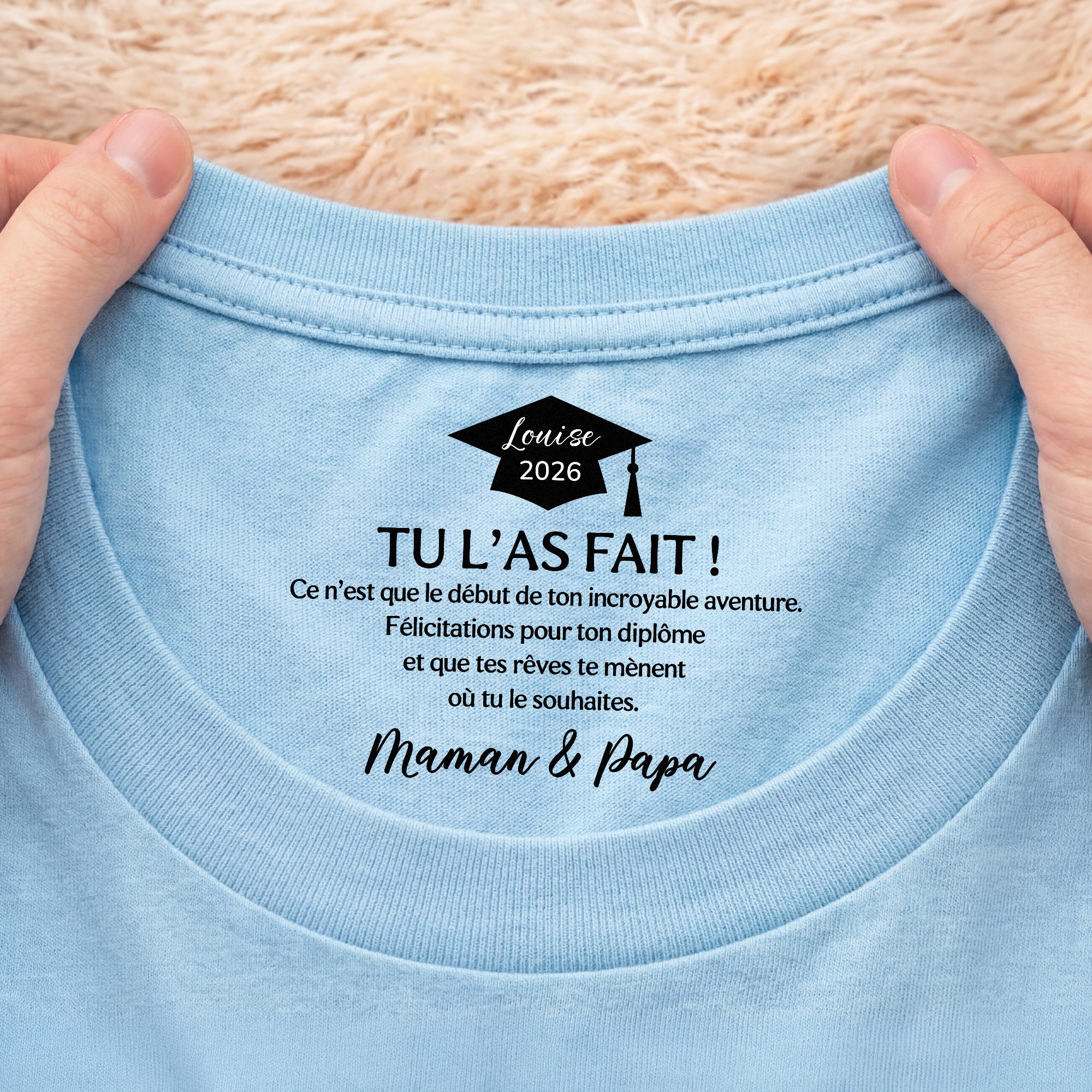 9214AFR2 tee shirt personnalise femmehomme texte a l_interieur du col blanc cadeau felicitation pour ton diplome 9214aa6dnb_0688a127 0a0c 49c0 ac1e 743021548fb2