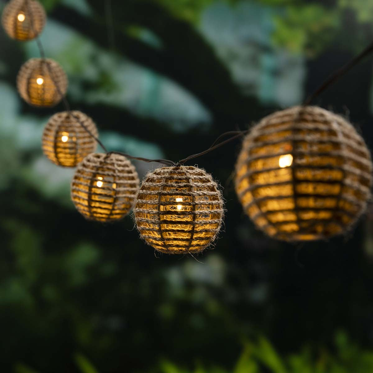 Gguirlande lumineuse extérieure - idee cadeau maison