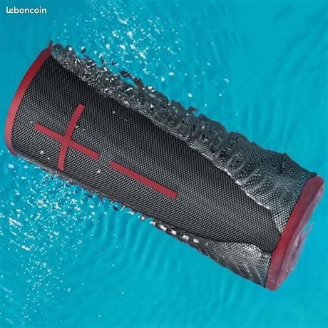 Une enceinte Bluetooth waterproof Ultimate Ears BOOM 3