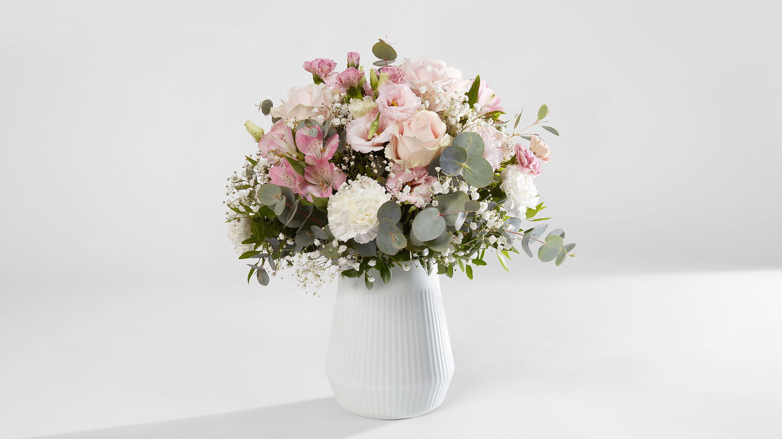 Bouquet de fleurs premium avec vase élégant