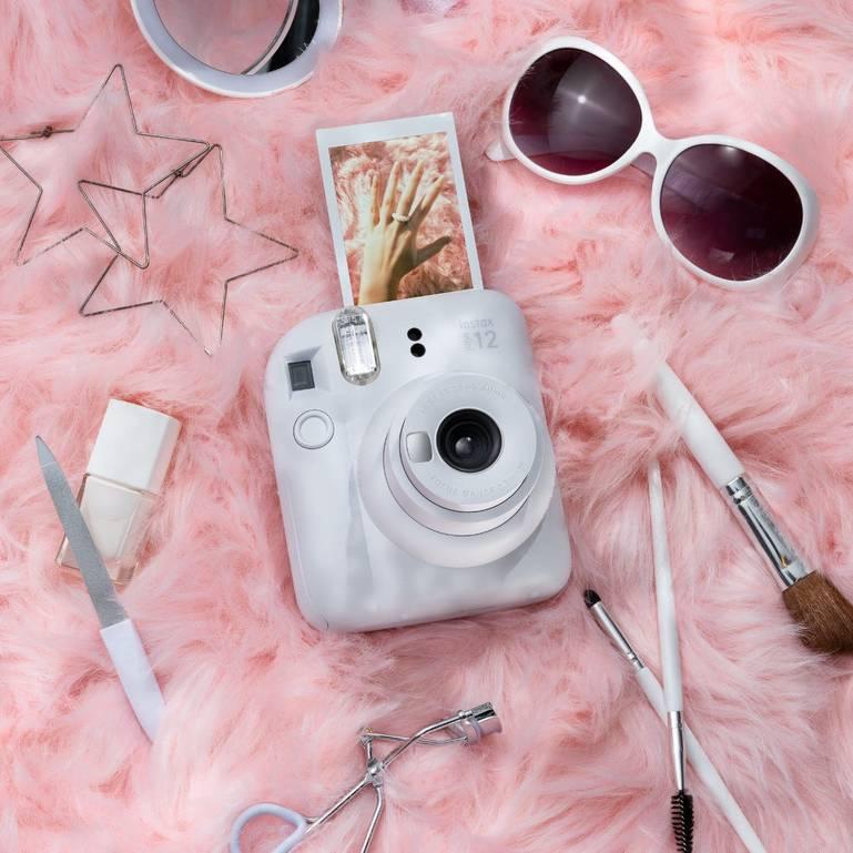 Appareil photo instantané Instax Mini 12 (Fujifilm France)