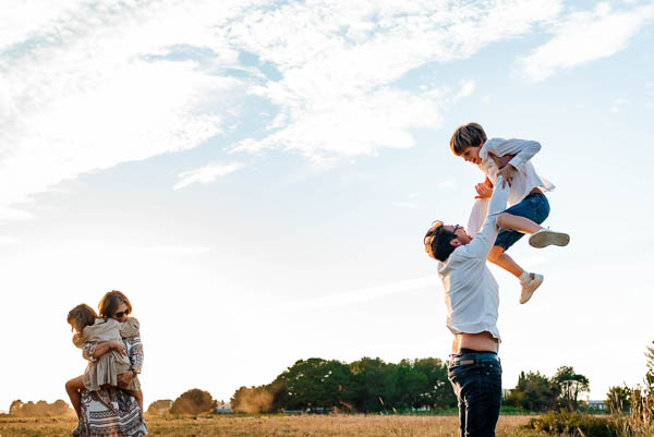 Une séance photo en famille avec un bébé