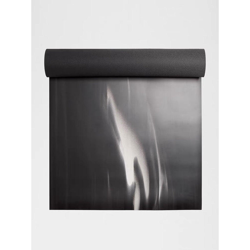 Un tapis de yoga Lululemon (5 mm)